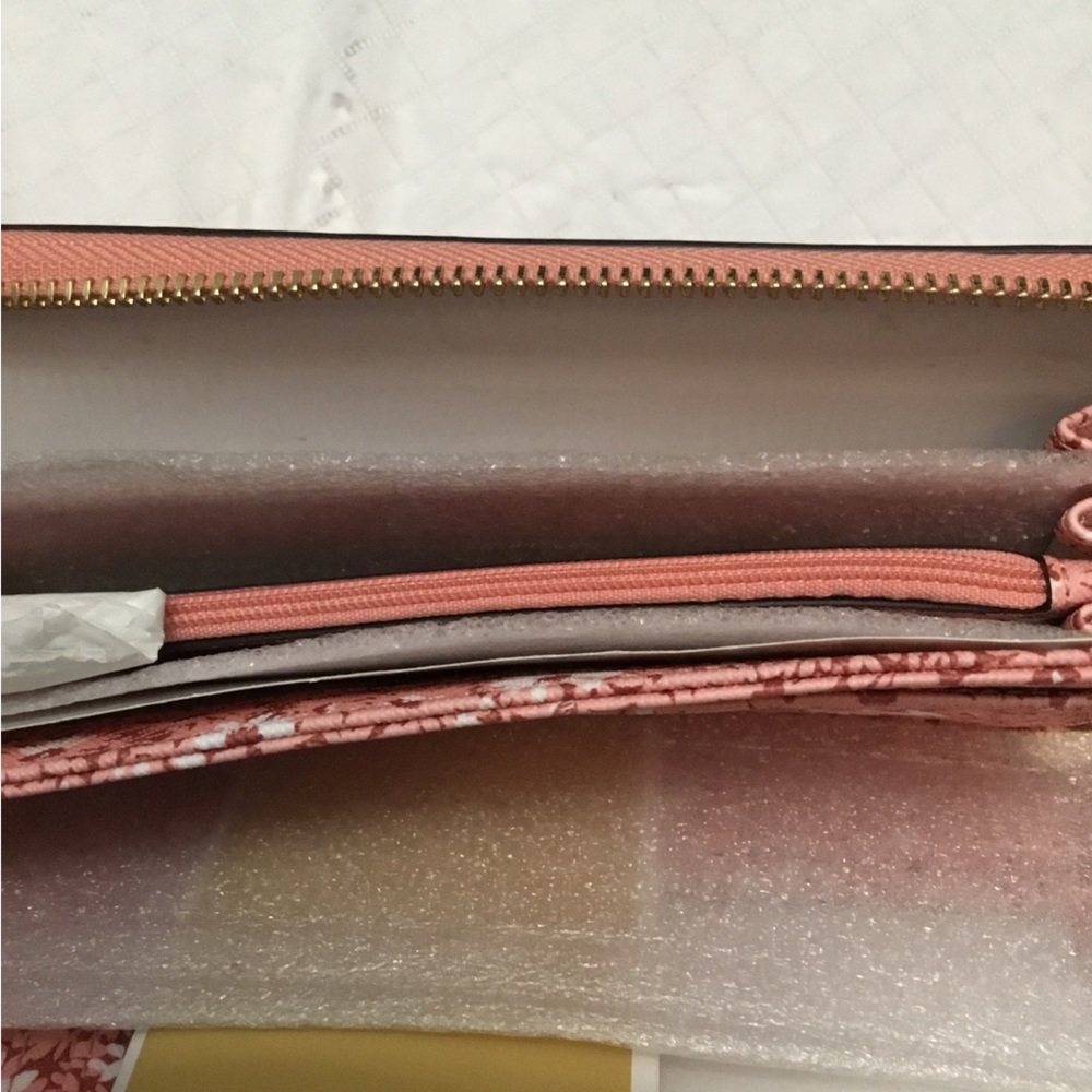 Michael Kors Peach Saffiano Zip Wallet with Gold Plaque - Picture 5 of 16